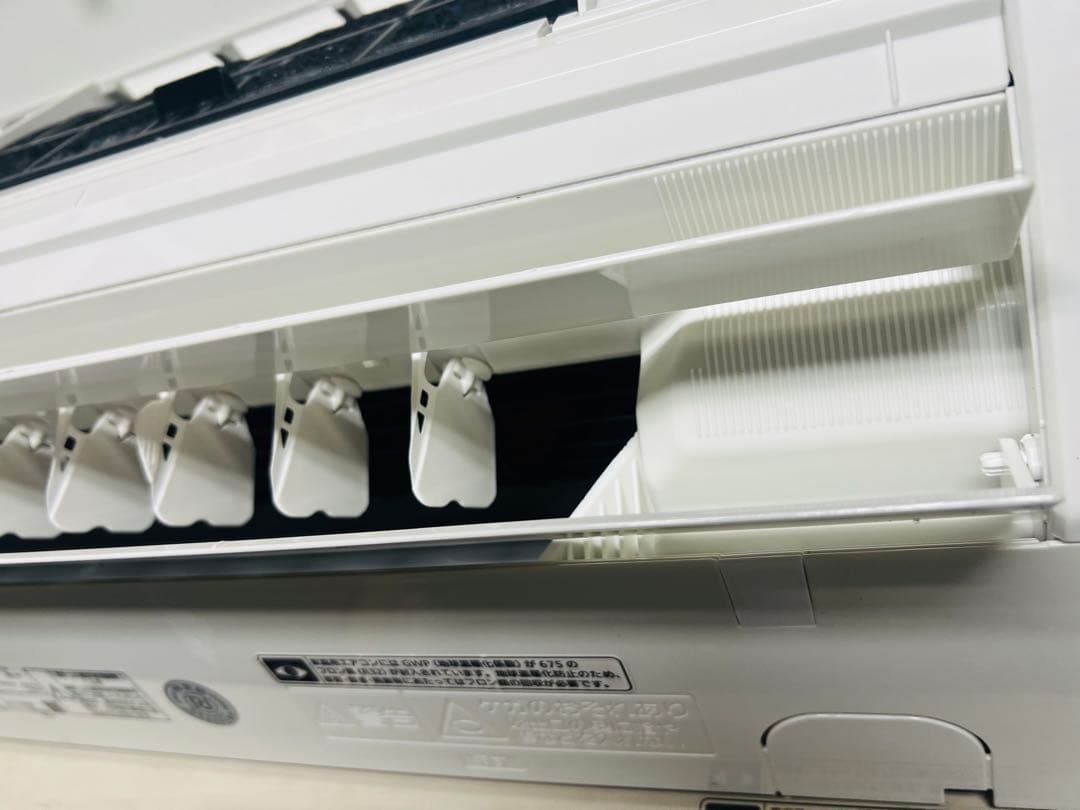 Panasonic エアコン CS-568CFR2、2018年製　主に18畳