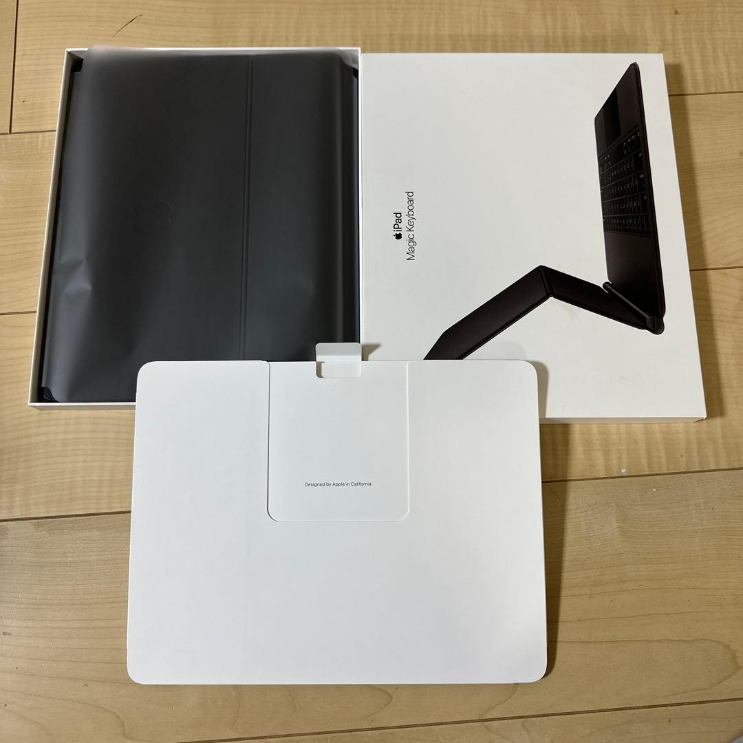 12.9インチiPad Pro マジックキーボード MXQU2J/AA1998