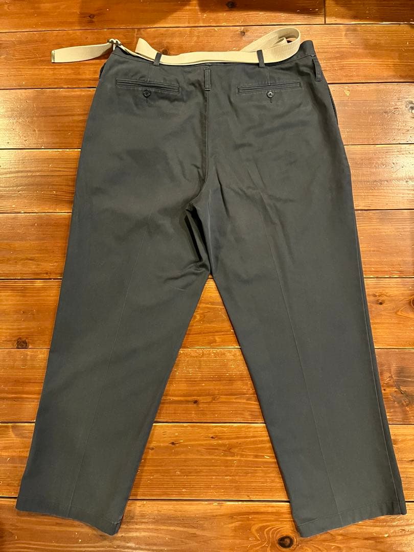 じゅんMAISONEUREKAメゾンエウレカ　チノパン ネイビー