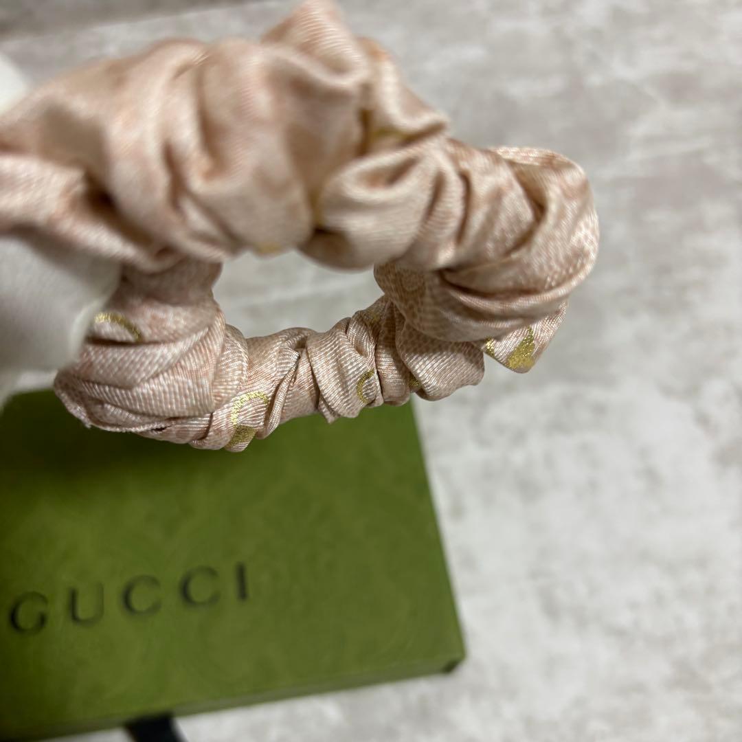 I195 GUCCI グッチ　シュシュ　セット　シルク 箱・保存袋付き　ピンク