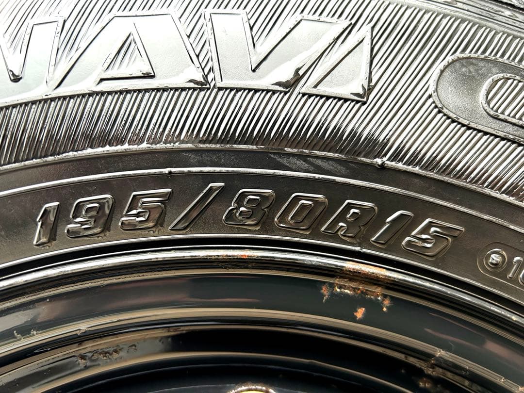 【送料込】スタッドレス ハイエース用 状態良好15インチ ホイール付4本セット！