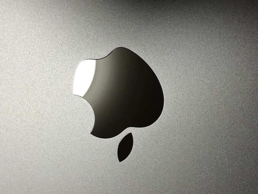 12.9インチiPad Pro（第6世代）Wi-Fi 256GB シルバー