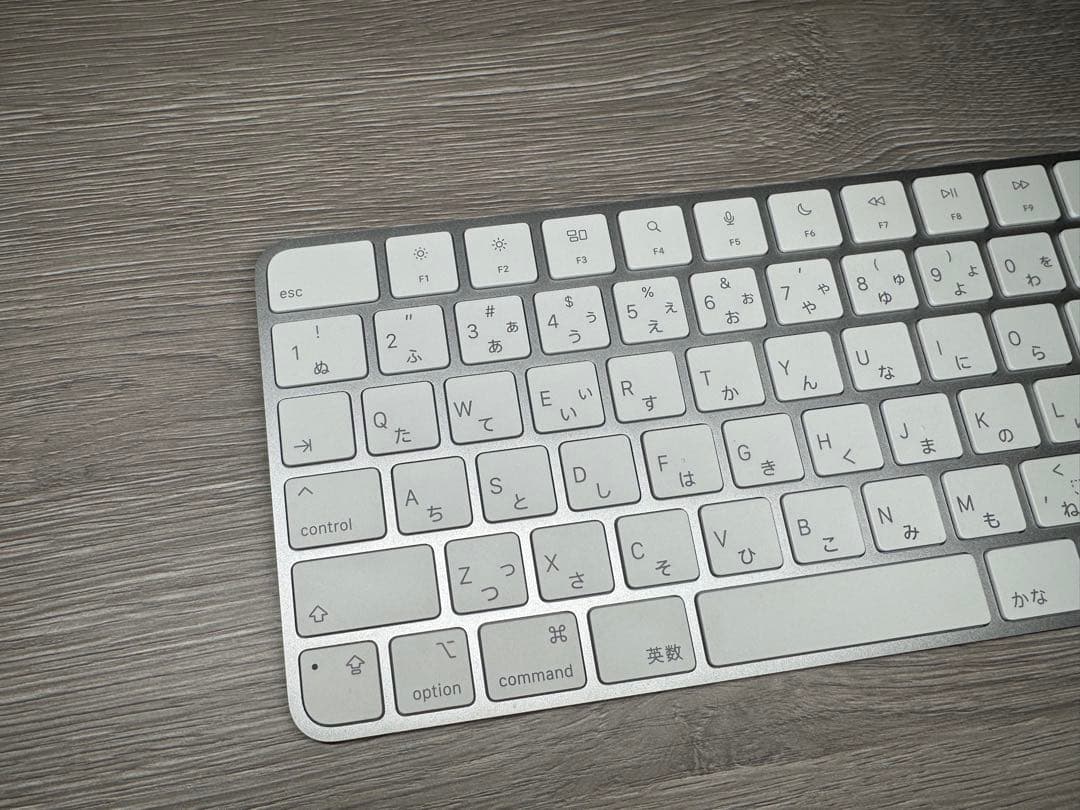 Magic Keyboard with Touch とMagic Mouse