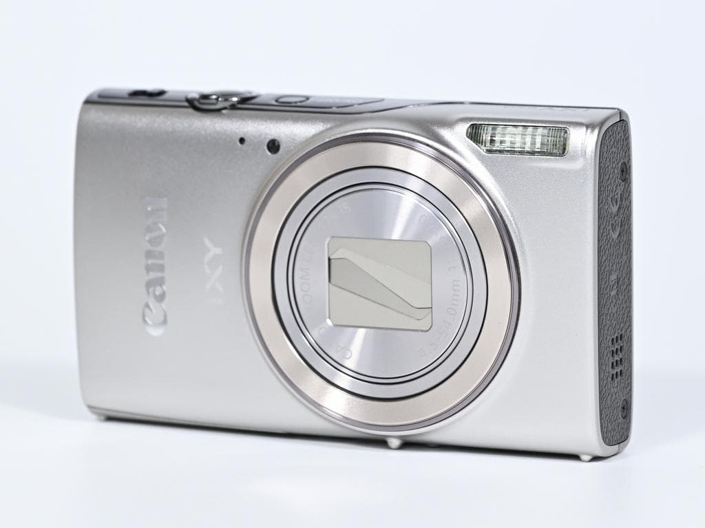 【美品】 キヤノン　Canon IXY 650 シルバー
