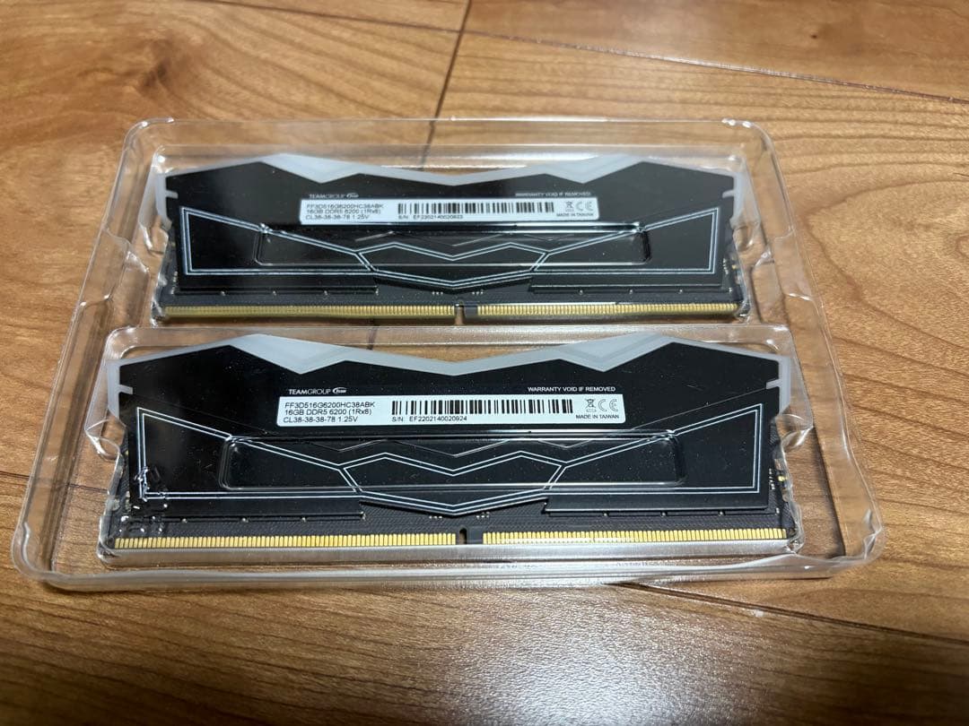 メモリー T-FORCE DELTA DDR5 32GB (2x16GB)6200MHz