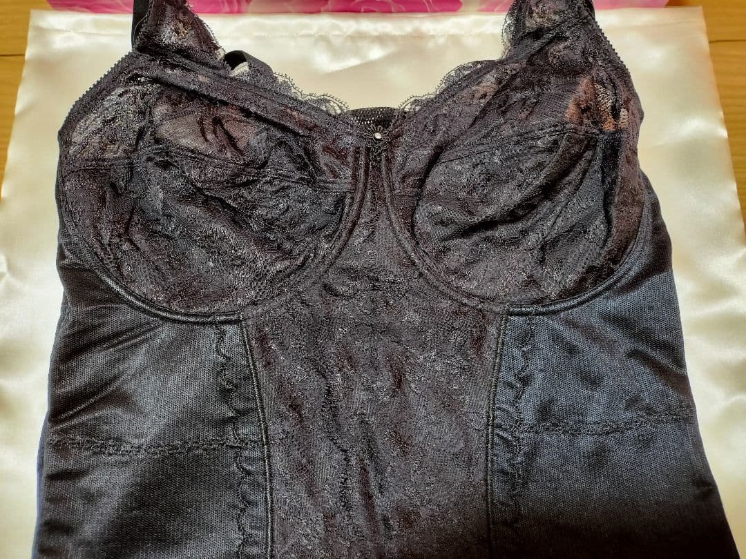 つる　シャンデール　補正下着ボディースーツ E90ロング