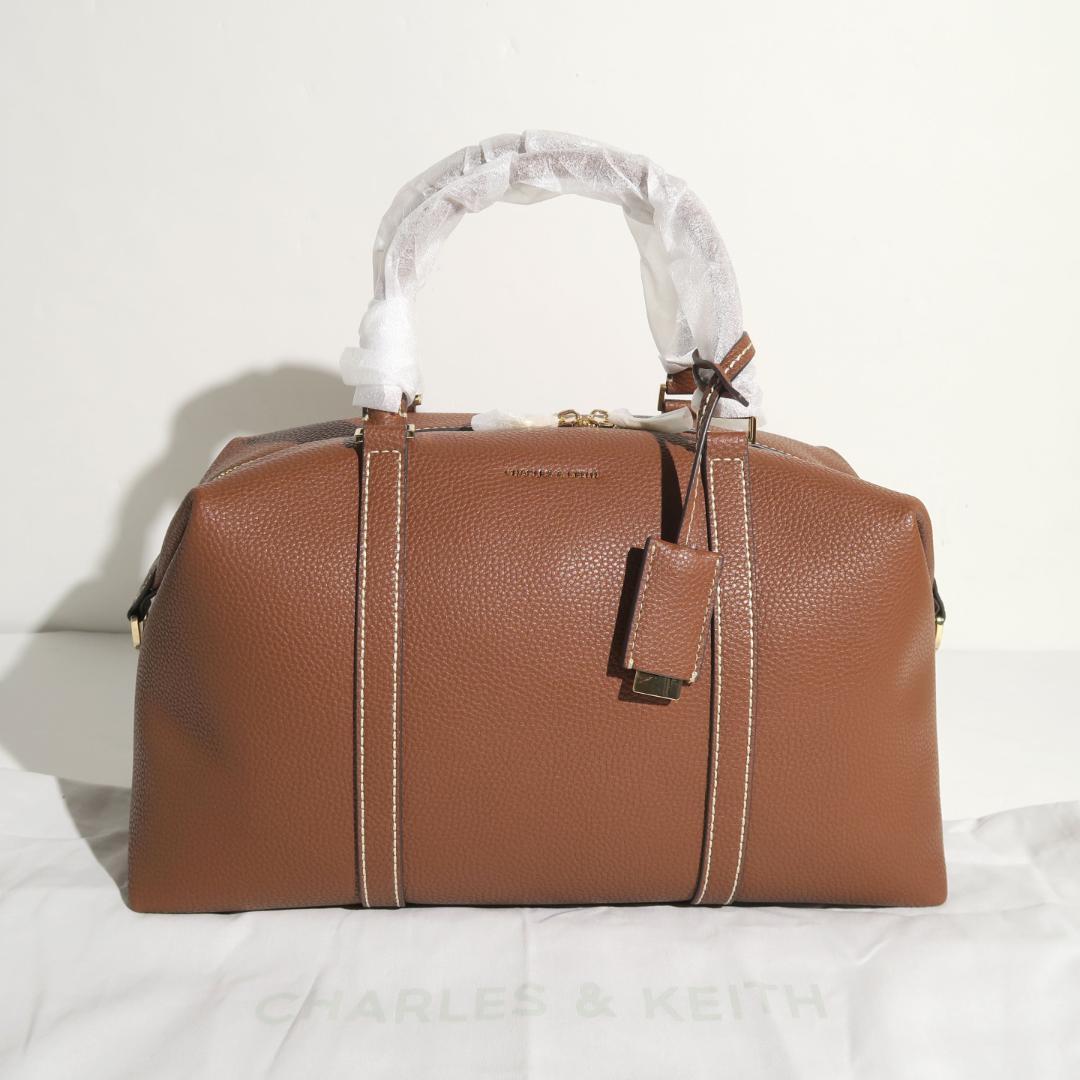 CHARLES & KEITH Chance チャンス レザーボウリングバッグ