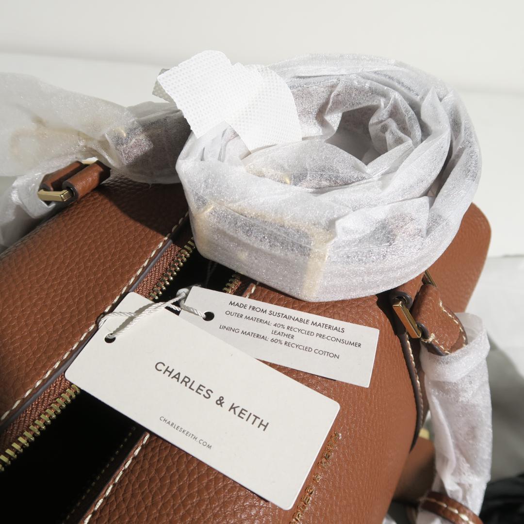 CHARLES & KEITH Chance チャンス レザーボウリングバッグ