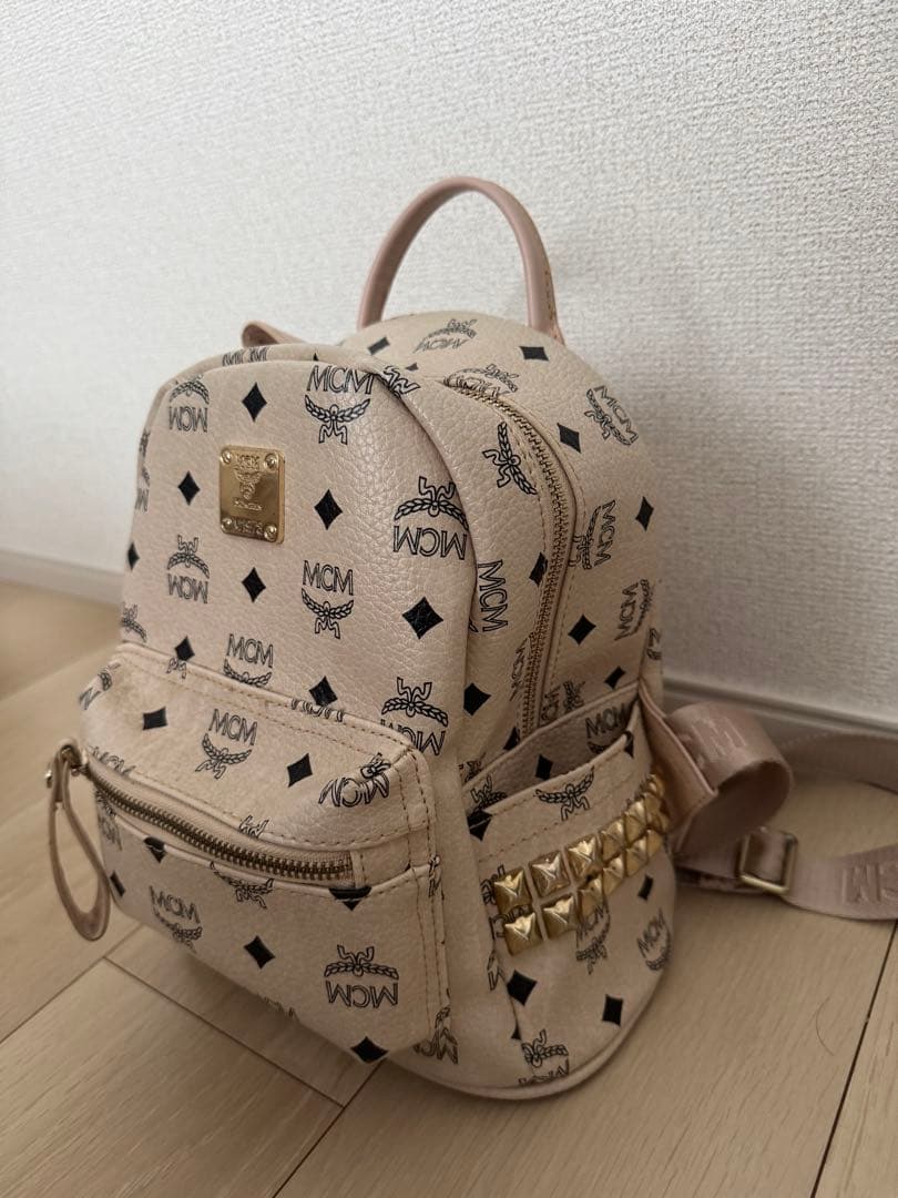 MCM ロゴプリント リュック ベージュ