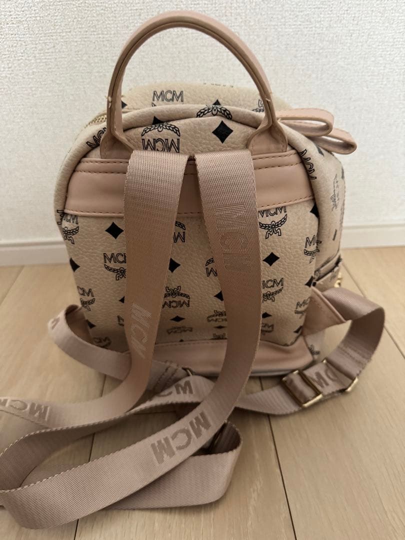 MCM ロゴプリント リュック ベージュ