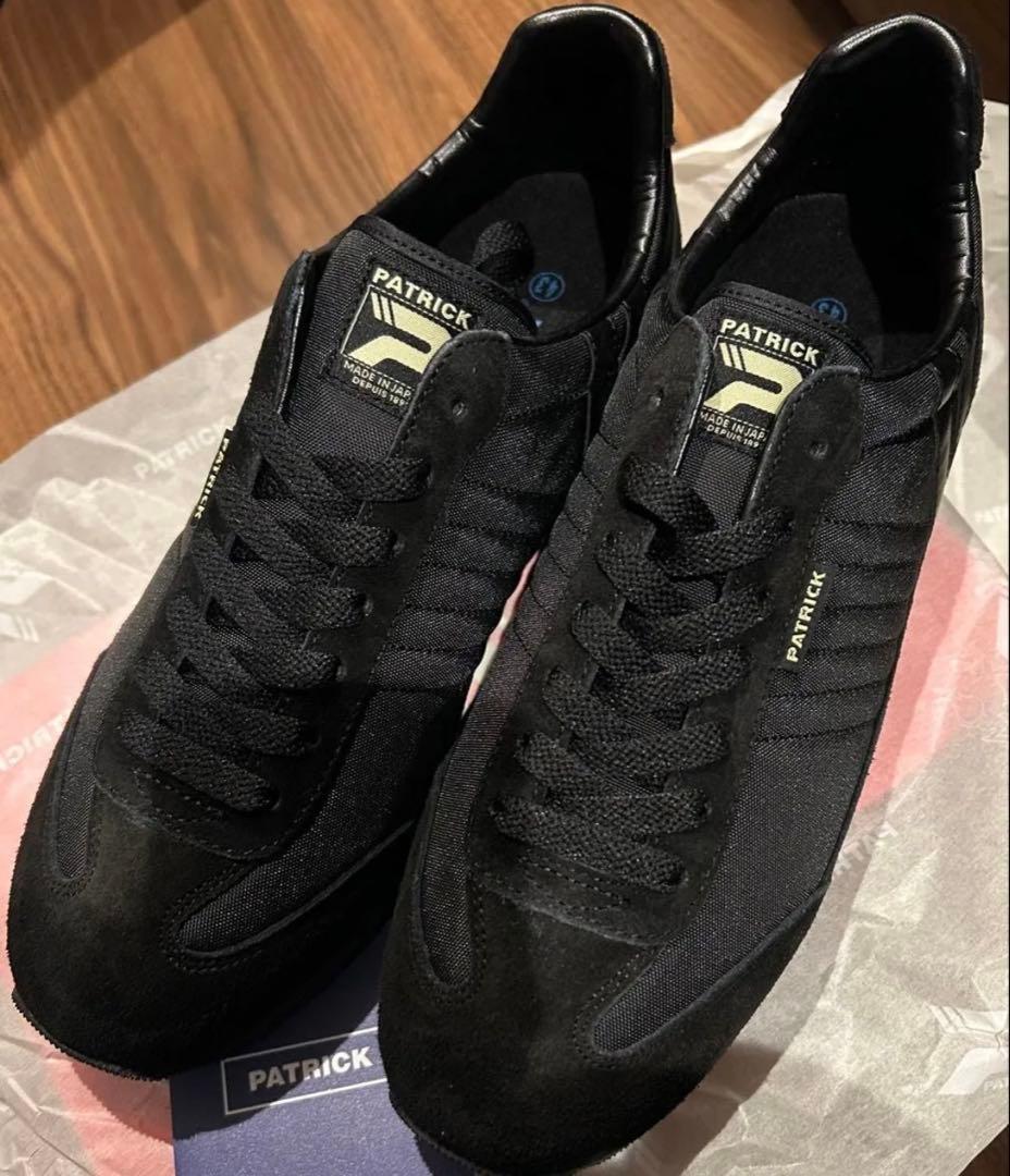 B*C様 限定1 格安スタート　新品　未使用　パトリック スニーカー　スペース