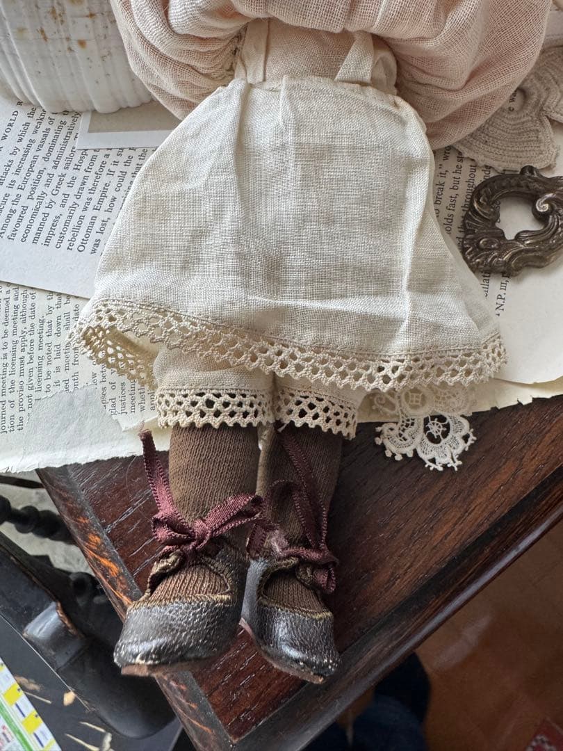 アンマークド、アーリーケストナー アンティークビスクドール ストローハット付き