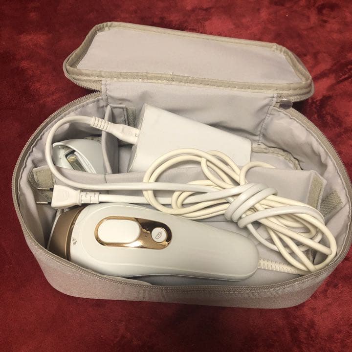 脱毛器　ブラウン