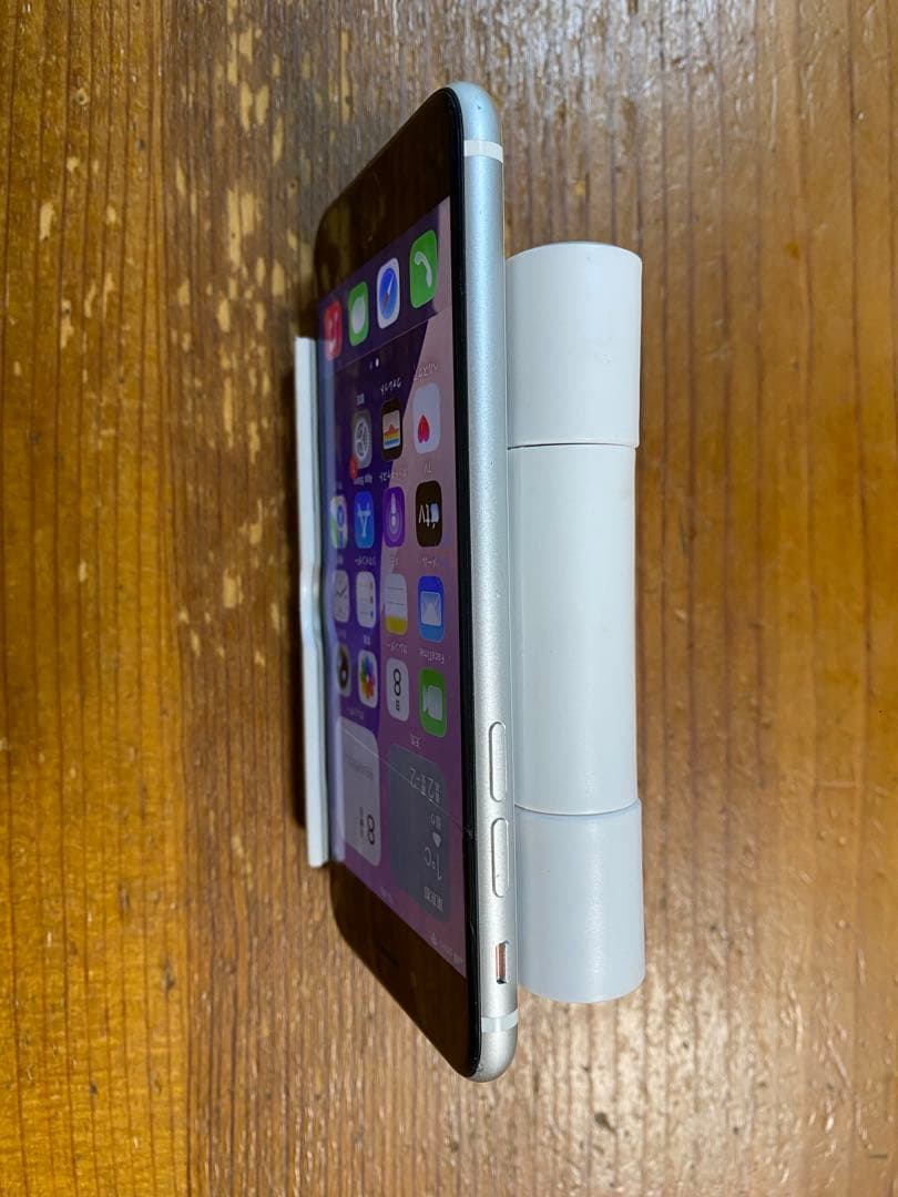 iPhone SE（第二世代） ホワイト 64GB SIMフリー