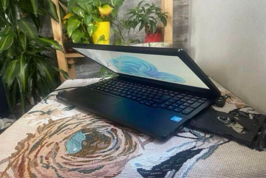 初心者✨ノートパソコン✨人気の富士通✨届いてすぐ使える✨Windows11