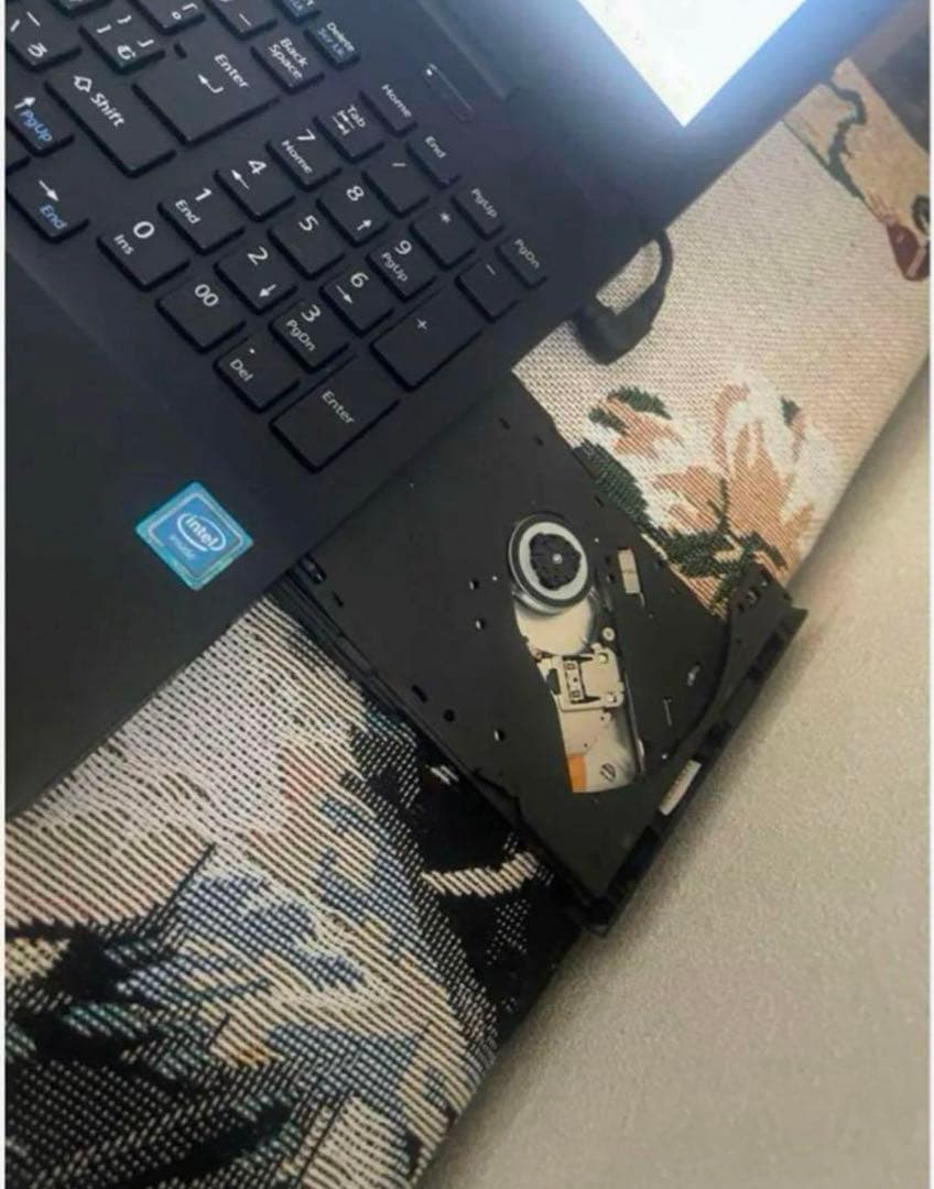 初心者✨ノートパソコン✨人気の富士通✨届いてすぐ使える✨Windows11