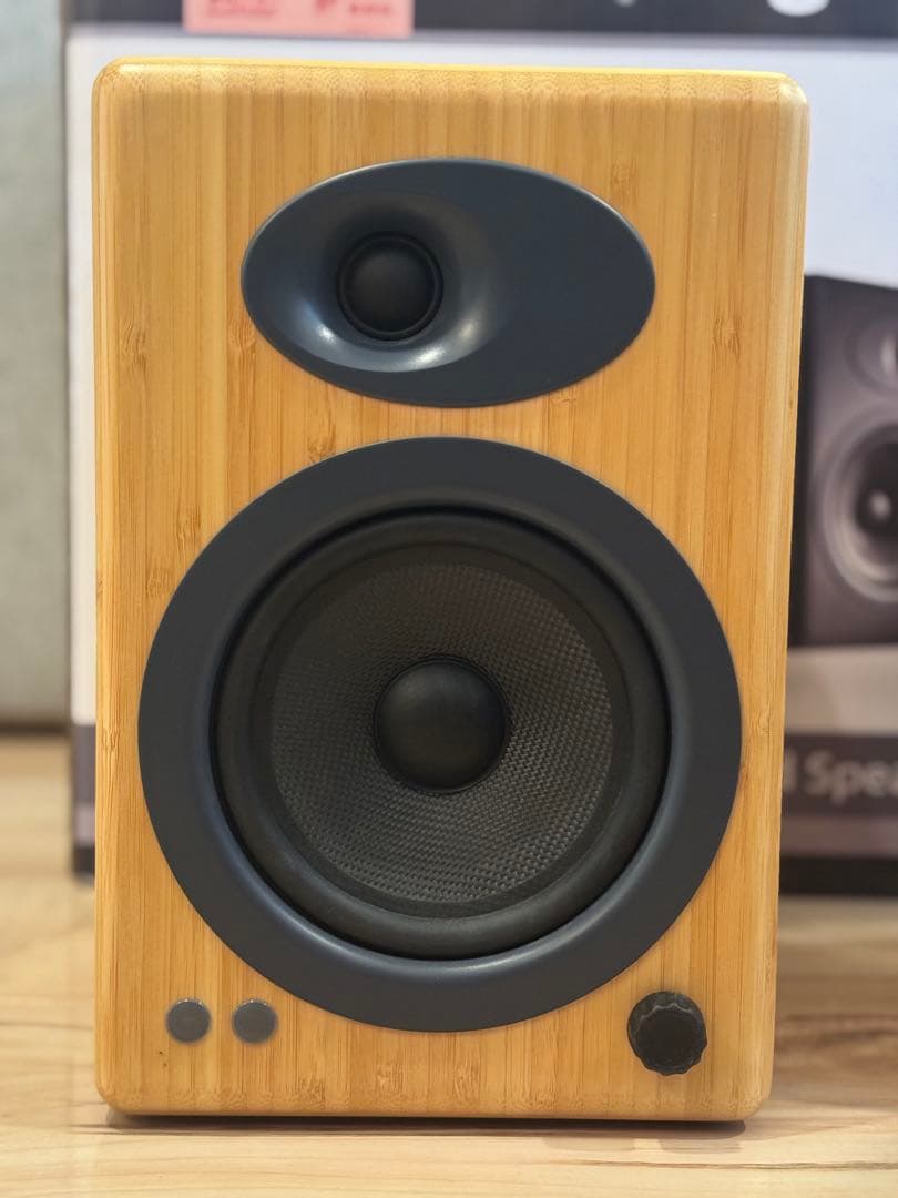 Audioengine 5+ パワードスピーカー　バンブー