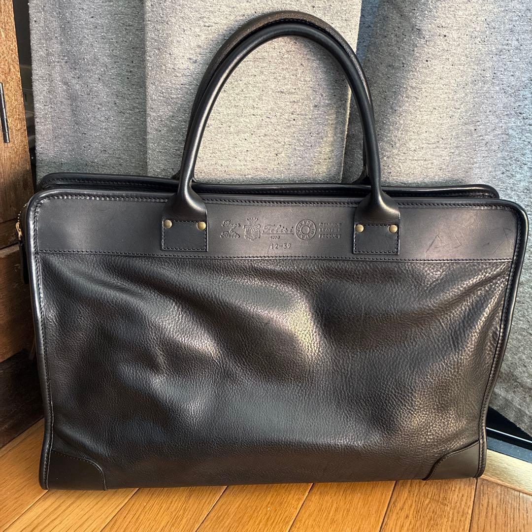 Felisiレザーブリーフケース