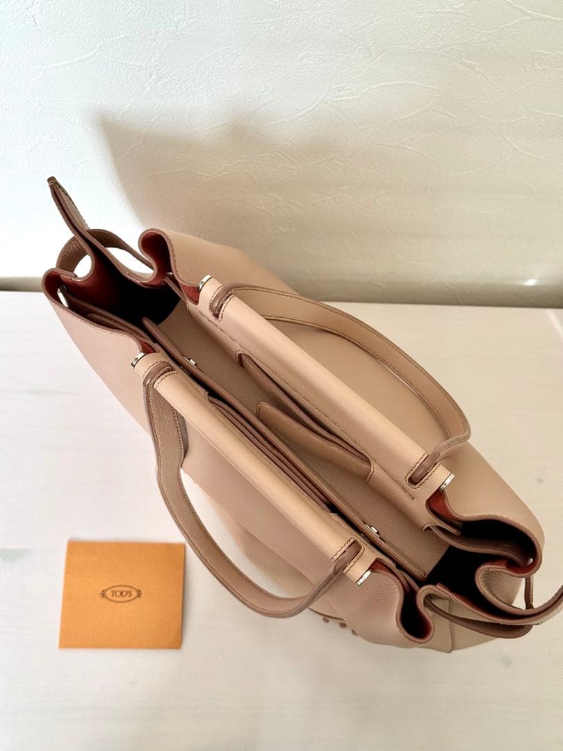 【美品】TOD'S ウェーブトート レザー ハンドバッグ ベージュ タグあり