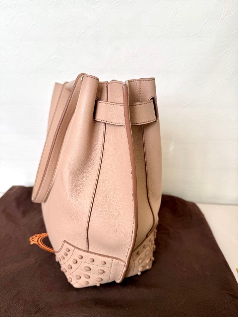 【美品】TOD'S ウェーブトート レザー ハンドバッグ ベージュ タグあり