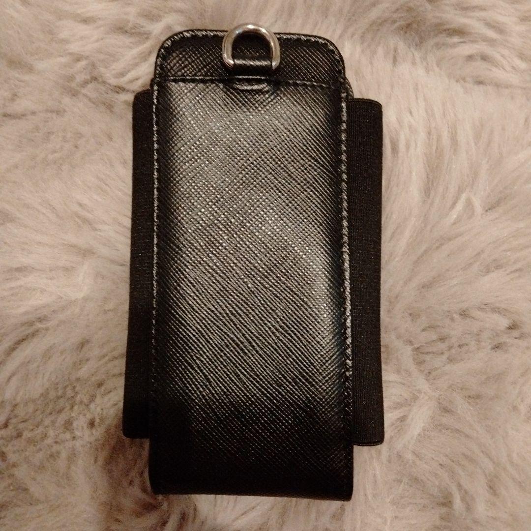 PRADA ブラックレザー スマホケース