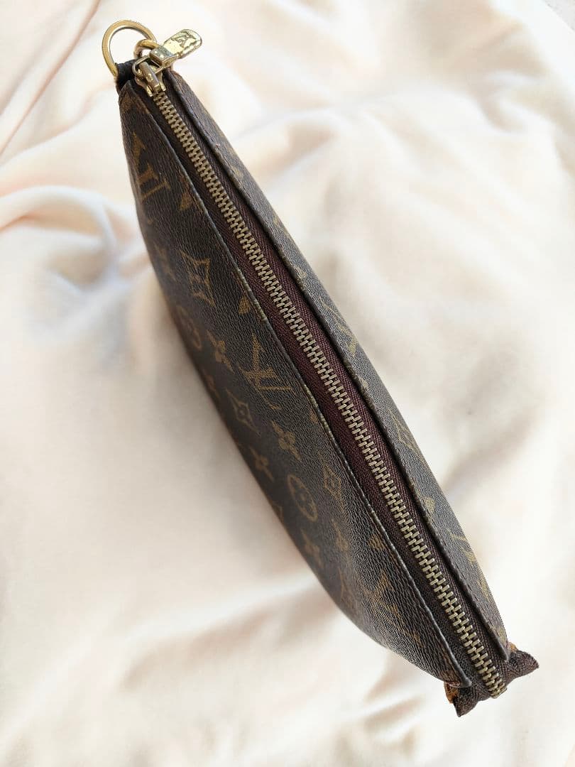 ルイヴィトン アクセサリーポーチ　アクセソワール　モノグラム