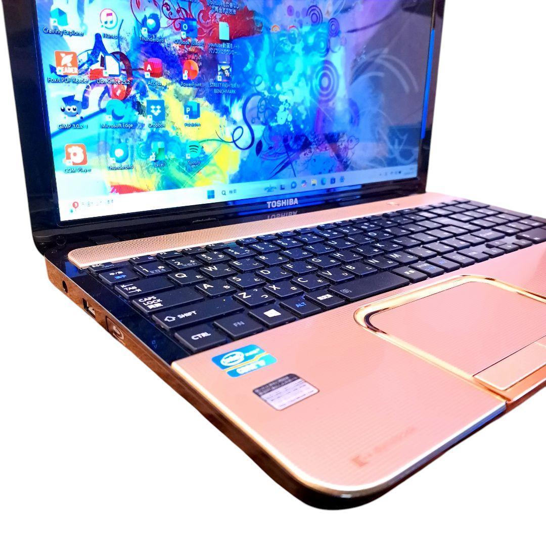 ゴールド Windows11 オフィス付き i7 16GB SSD 15インチ