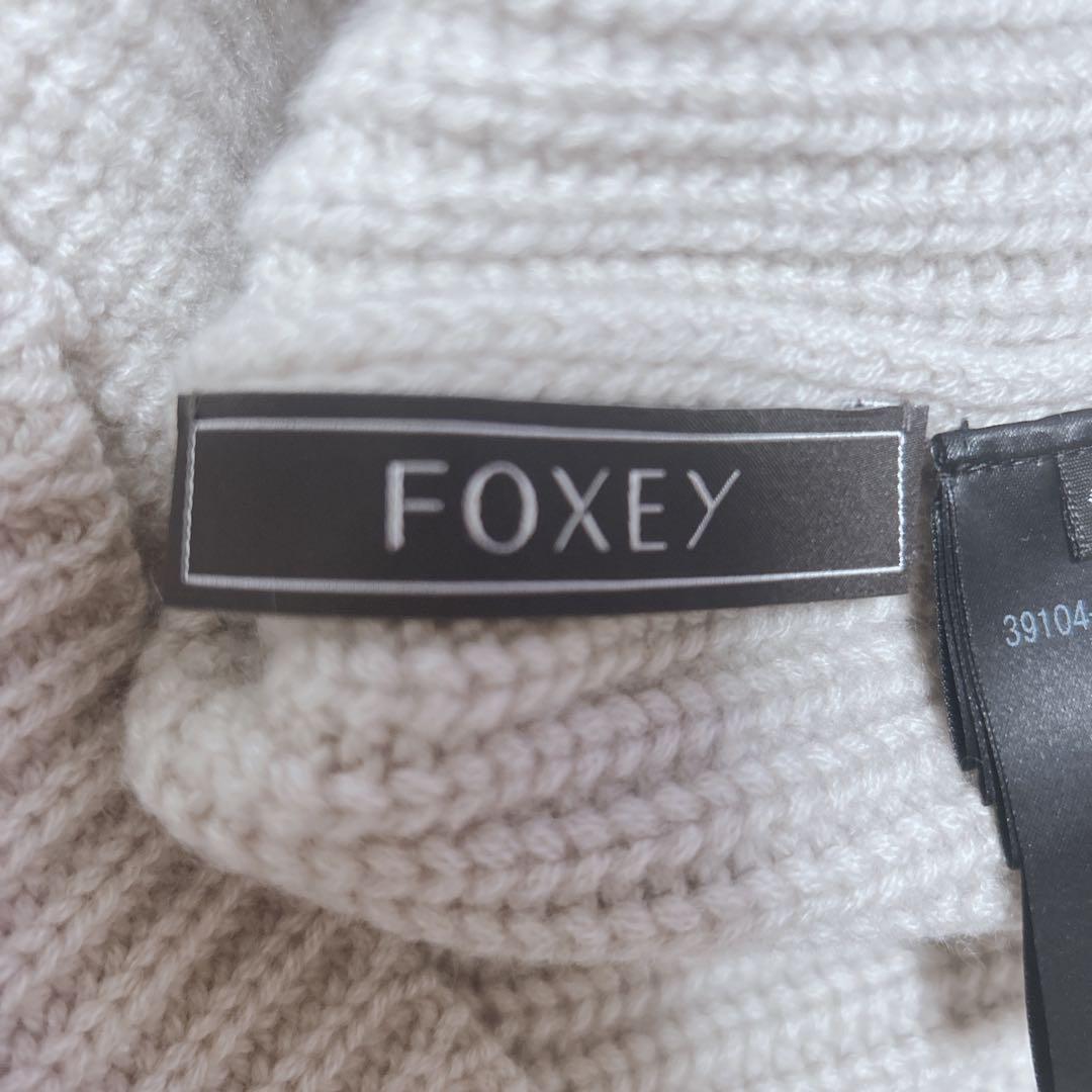 フォクシー　ニット　セーター　カシミヤ100　タートルネック　ゆったり　Ｍ