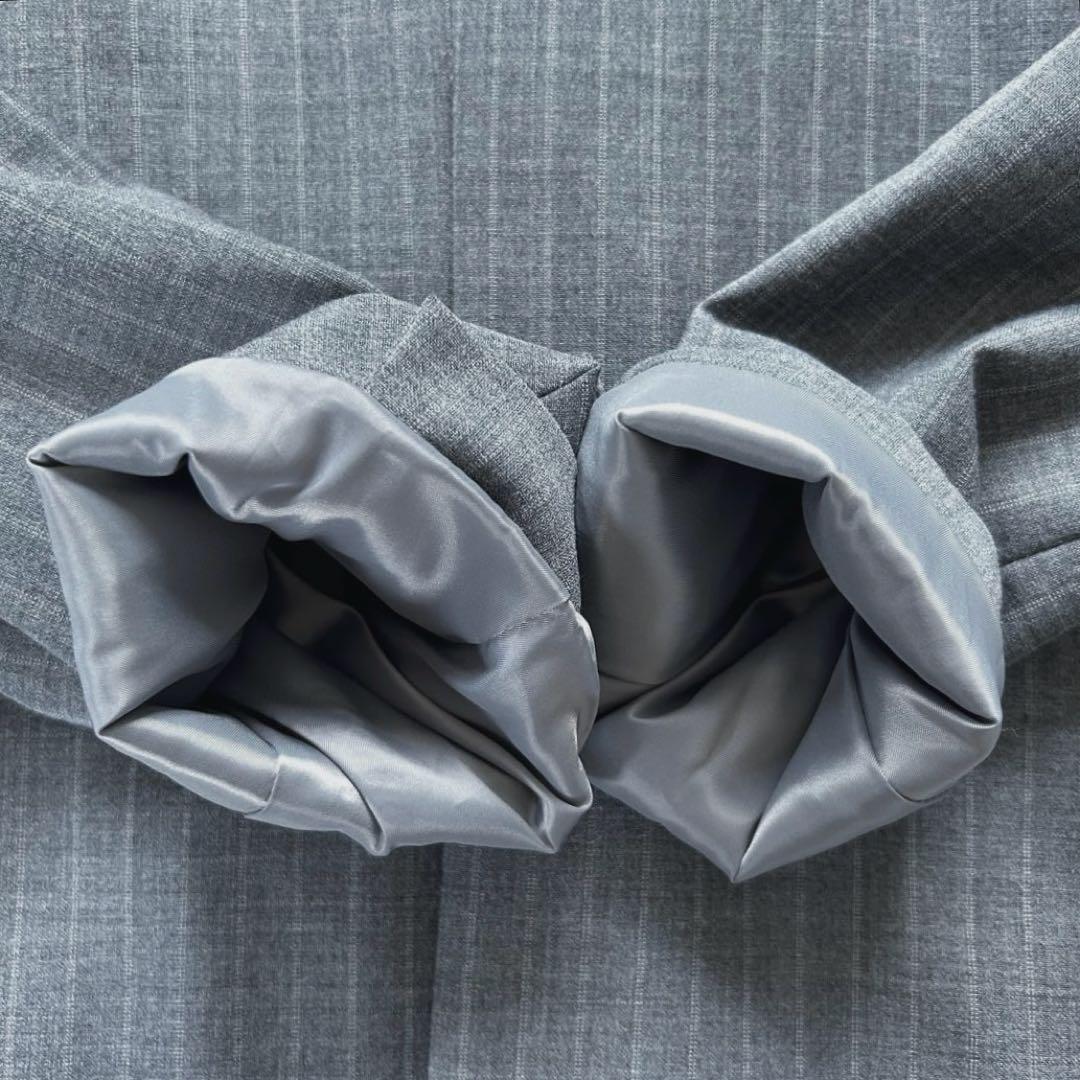 【極美品・大きいサイズ 44】　23区　パンツスーツ　ビジネス　ストライプ　灰色