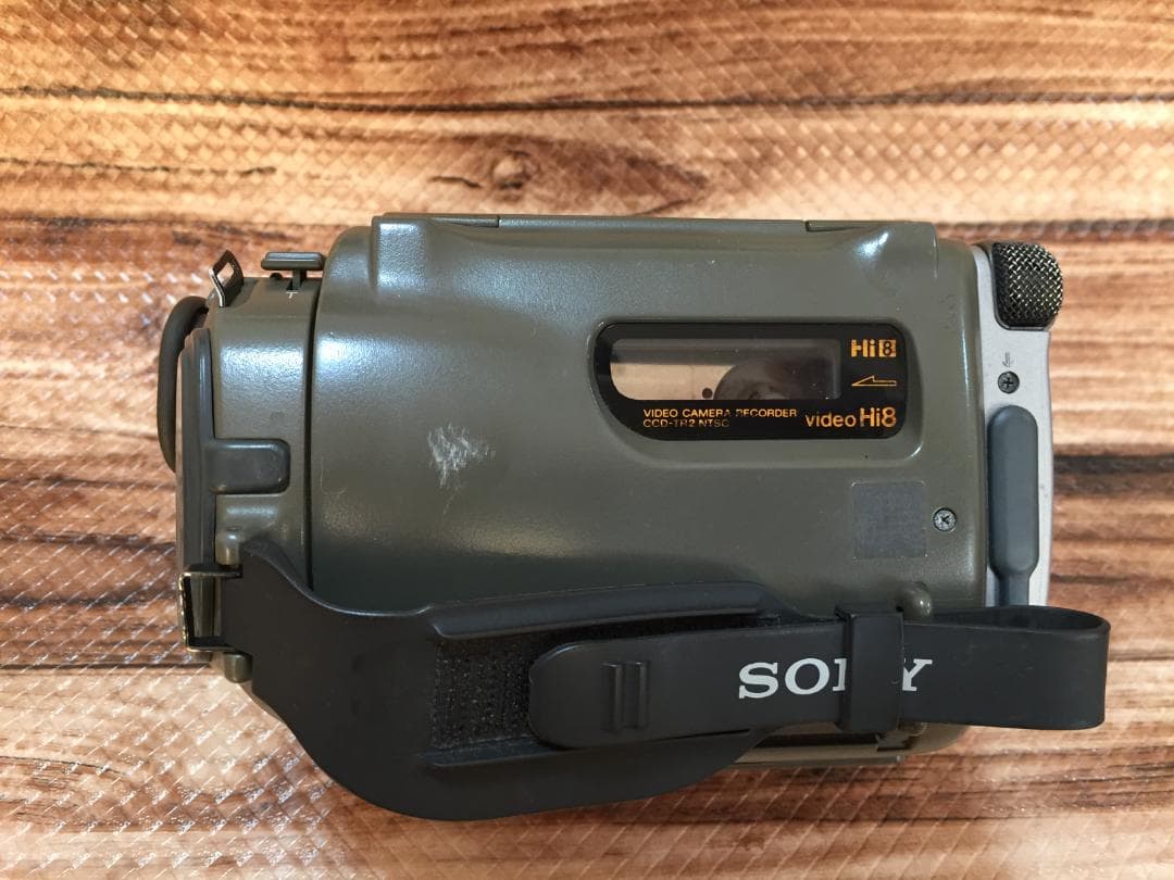 撮影再生ダビングOK　SONY　CCD-TR2　付属品あり　Hi8　動作良好