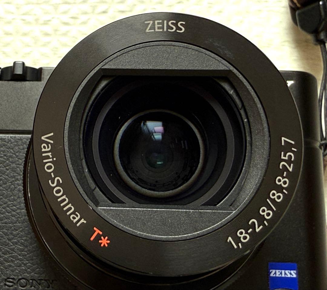 SONY DSC RX100M3 本体と付属品 バッテリー3個、充電器、ケース付