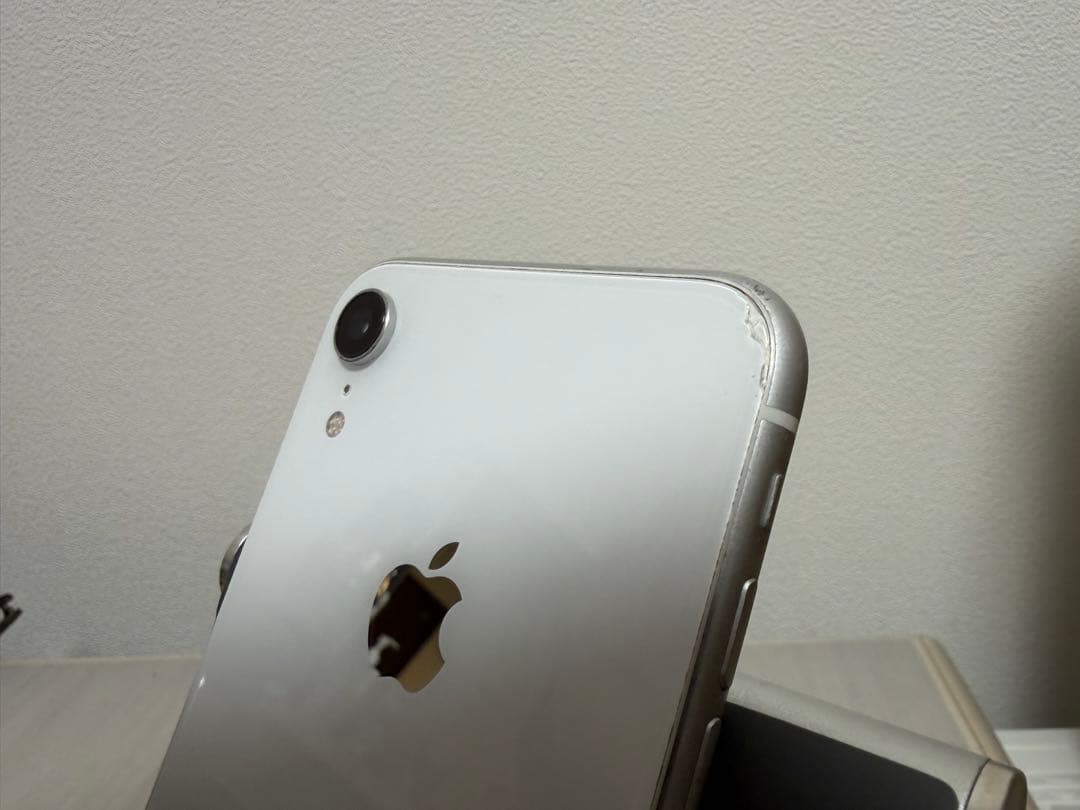 Apple iPhone XR ホワイト 本体 64gb