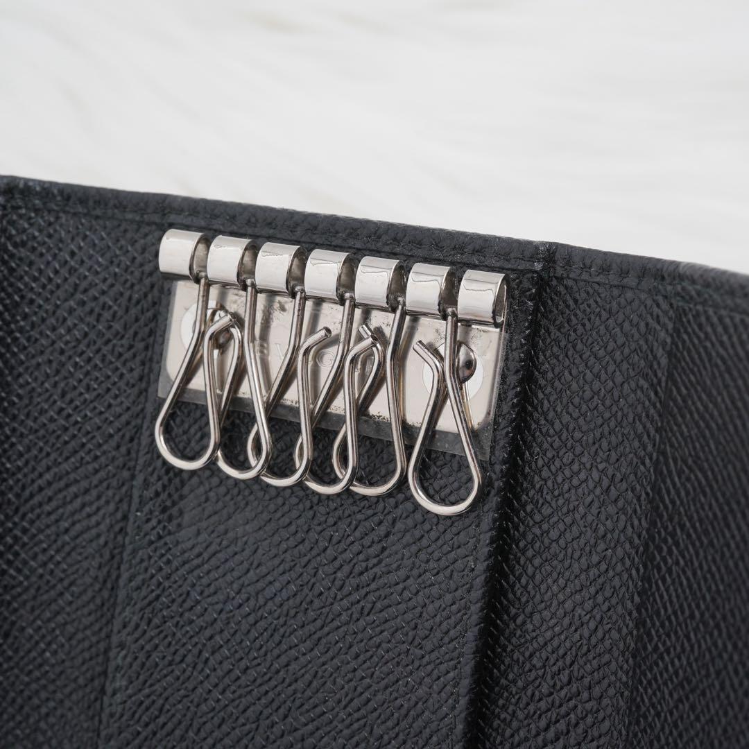 ほぼ未使用品　箱付き　BVLGARI ブルガリ　キーケース　金具　ブラック