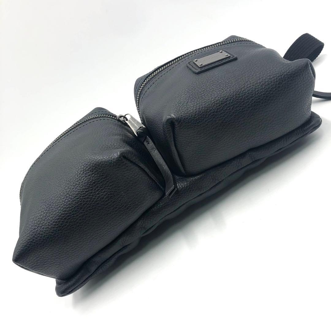 極美品 D&G ドルガバ ボディバッグ ロゴ プレート オールレザー ブラック