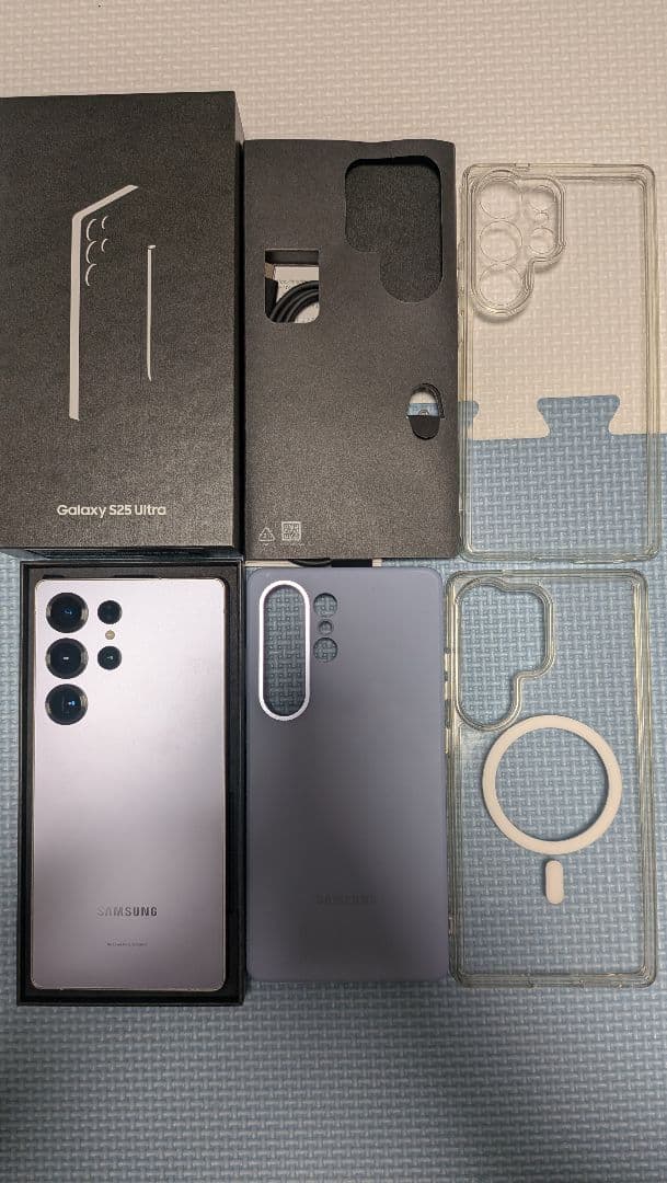 国内版 Samsung Galaxy S25 Ultra 256GB ケース付