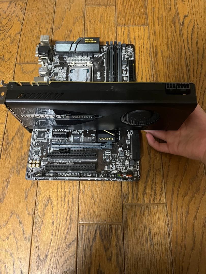 gtx1080tiとi7 7700ジャンク　破格‼️特別最終価格‼️