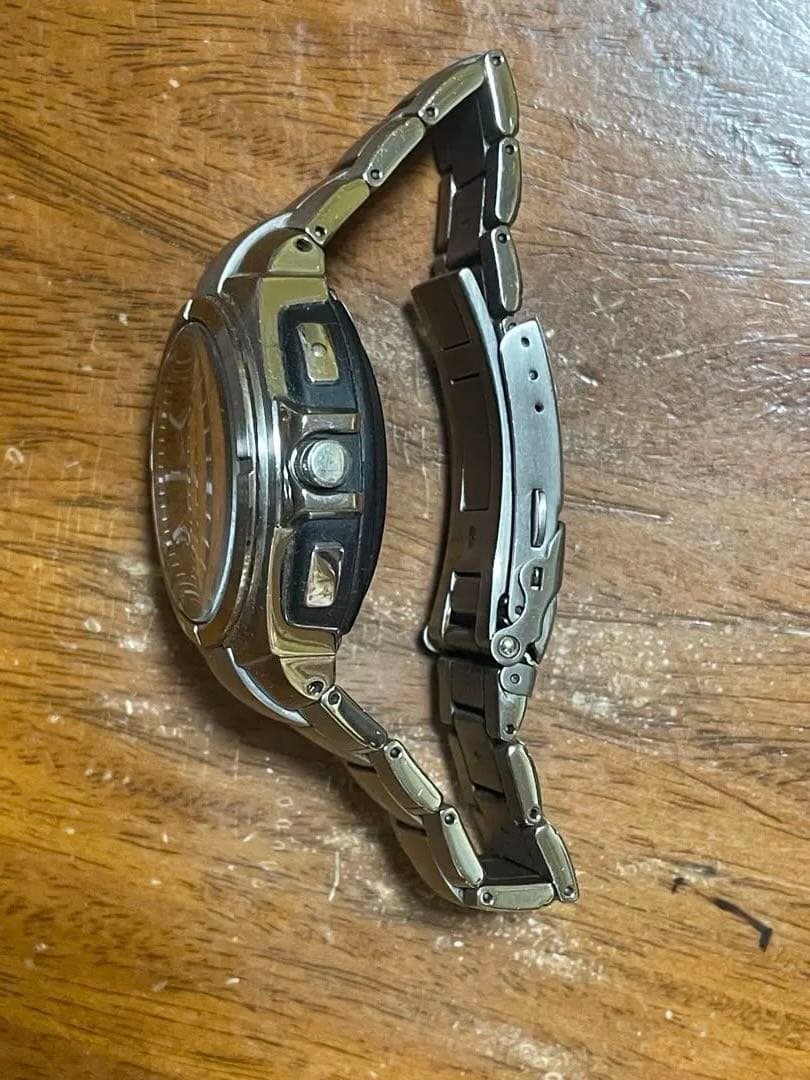 TOYOTA CROWN スマートキー機能付き クォーツ腕時計