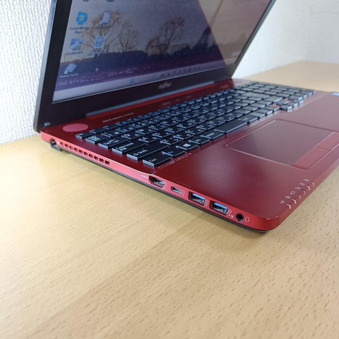 ノートパソコン Windows11 SSD 256GB Webカメラ 富士通 赤