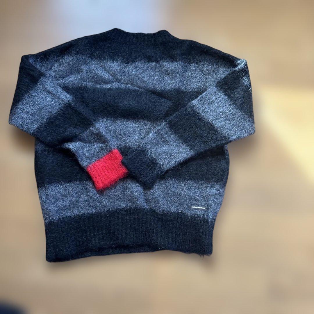 ユニフォームエクスペリメント　モヘアボーダーセーター 黒グレー　左袖赤　サイズ2