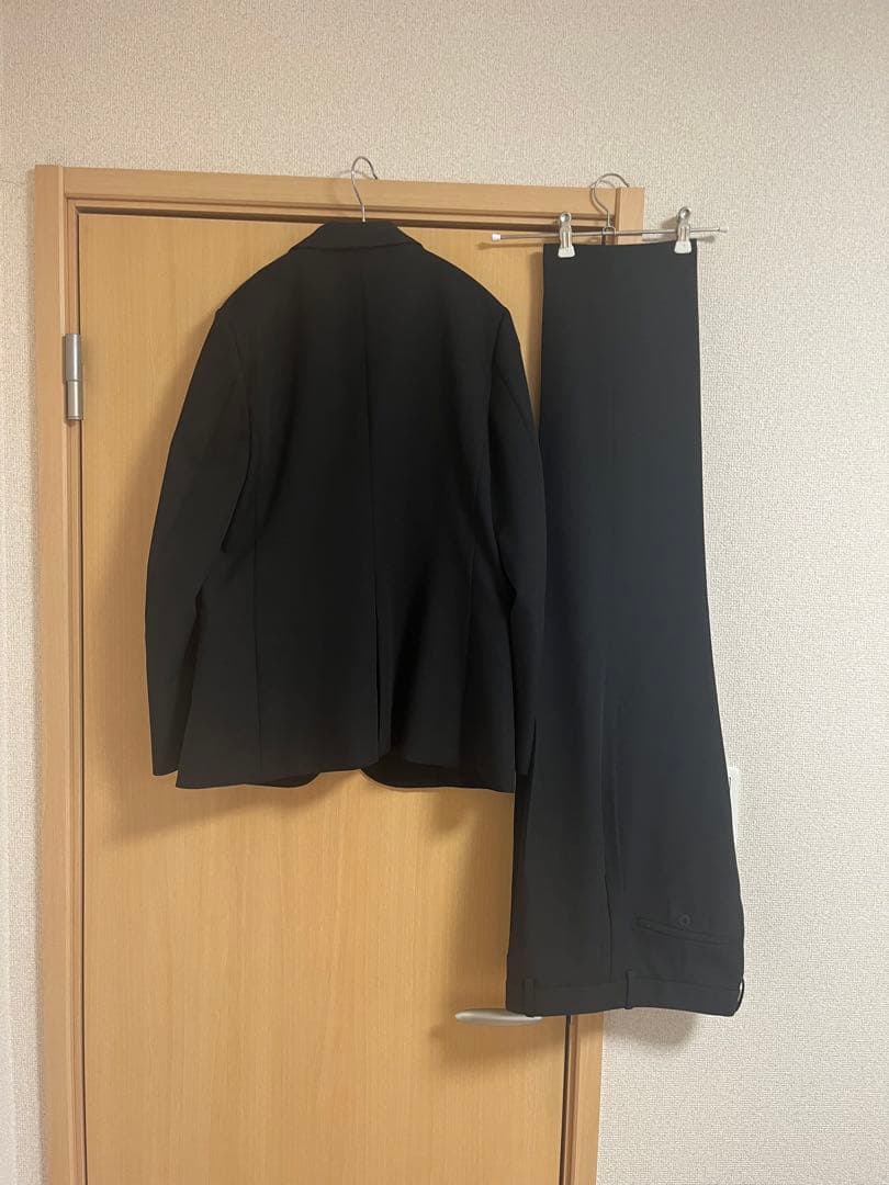 ユニクロ感動ジャケット　感動スリムパンツ　セットアップ