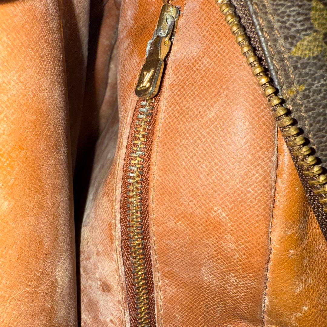 Louis Vuitton モノグラムショルダーバッグ