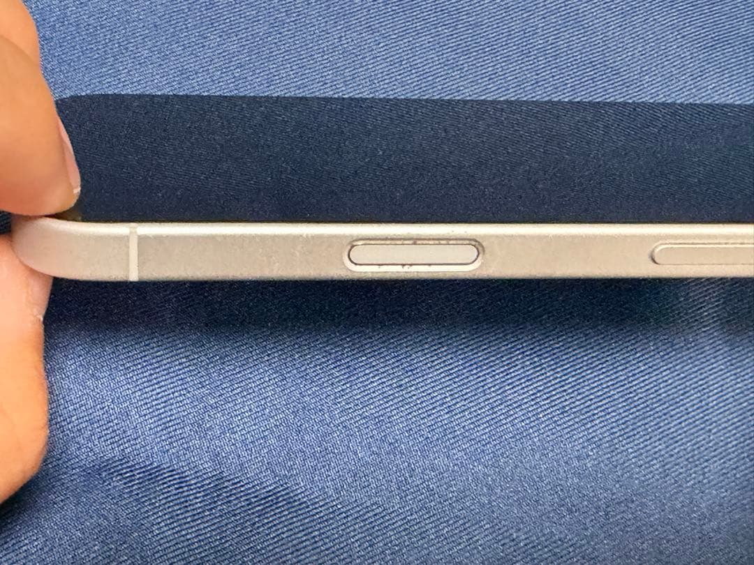 【美品】 iPhone 16 128GB バッテリー100%