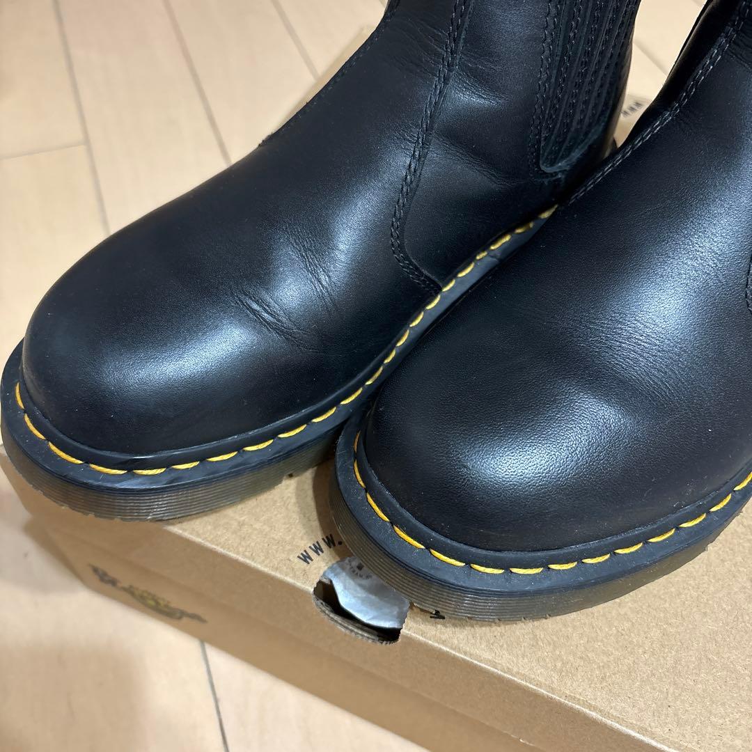 Dr.Martens 2976 チェルシーブーツ ウインターグリップ