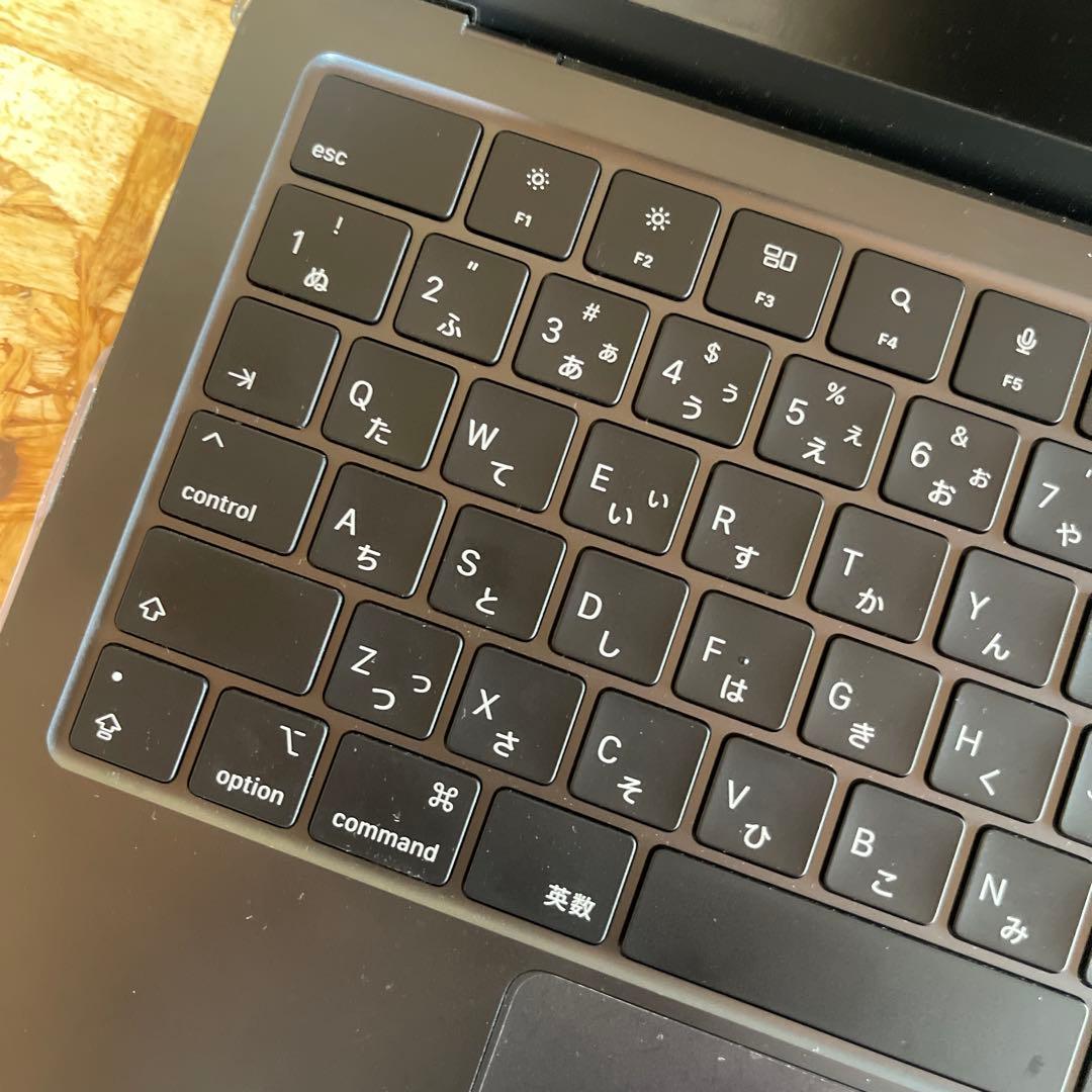 【良品】MacBookAir M2 16GB/SSD256GB A2681