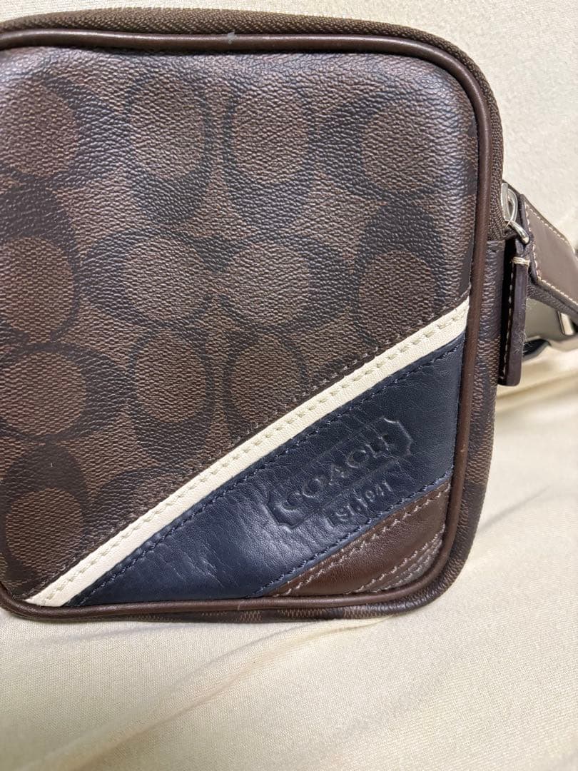 COACH ボディバッグ・ウエストポーチ ブラウン