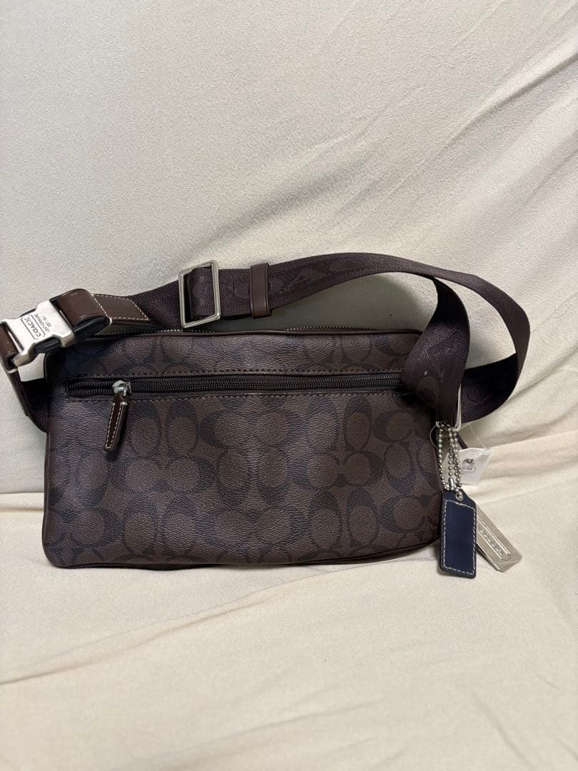 COACH ボディバッグ・ウエストポーチ ブラウン