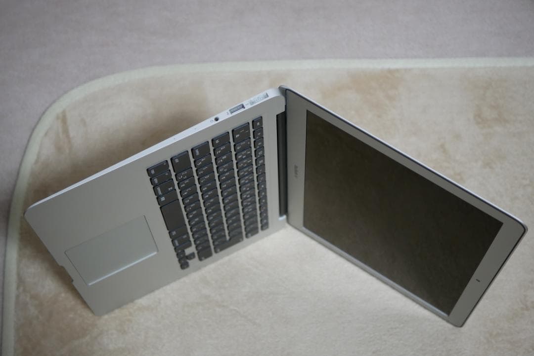 MacBook本体 MacBook Air (13-inch Early 2015