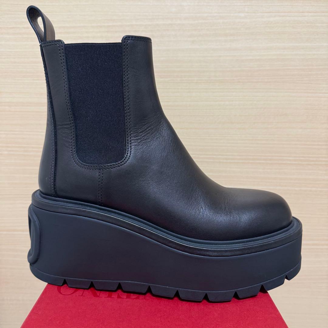 ヴァレンティノ　ショートブーツ　ブラック　厚底　プラットフォーム　37