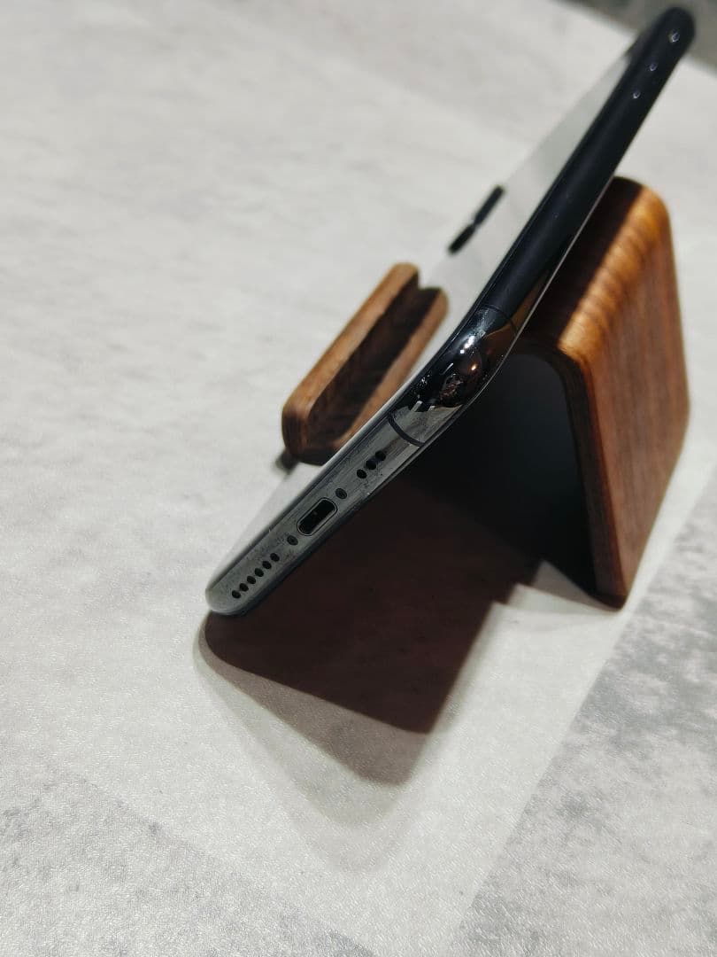 iPhone XS 256GB SIMフリー スマホ