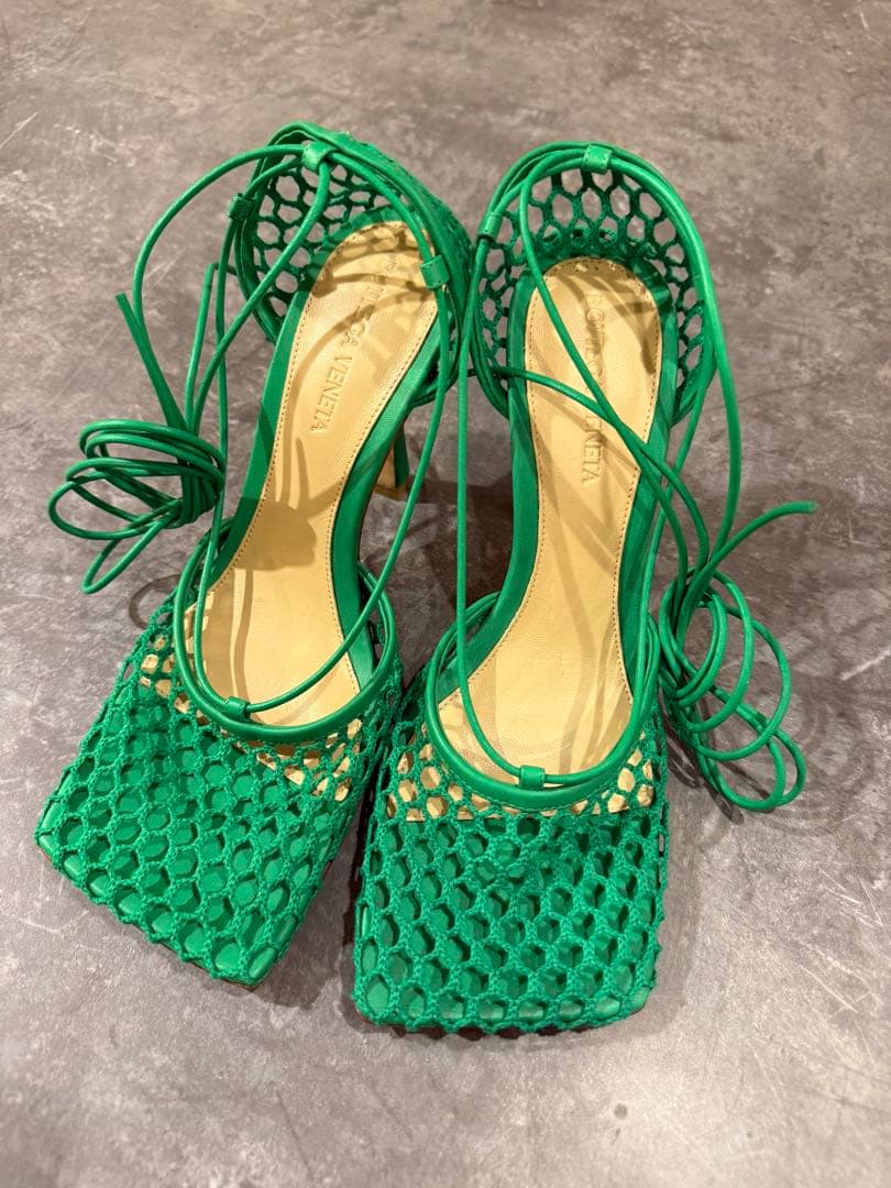 新品未使用BOTTEGA VENETAボッテガヴェネタストレッチサンダル37